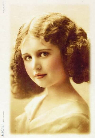 Rice Paper - Old Pictures Young Girl (22 x 32cm)