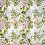 Soft Lilacs lunch napkins (20 pack) featuring an elegant floral lilac design on a cream background.